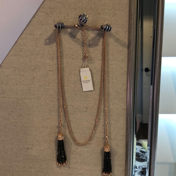 Kendra Scott Jewelry - NWT KENDRA SCOTT- lariat necklace rose/silver